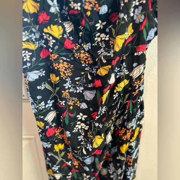 ASTR The Label Puff Sleeve Front Slit Midi Dress - Picture 6 of 6